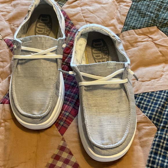 Woman’s Hey Dude Gray Casual Shoes - Picture 8 of 8